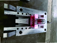 壓鑄模具制造專業(yè)技術(shù)_紅丹配模法_鋁壓鑄件披鋒